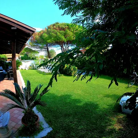 Leo Villa Terracina
